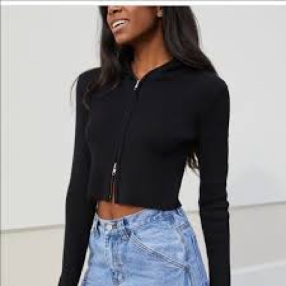 Brandy Melville Arden cropped hoodie